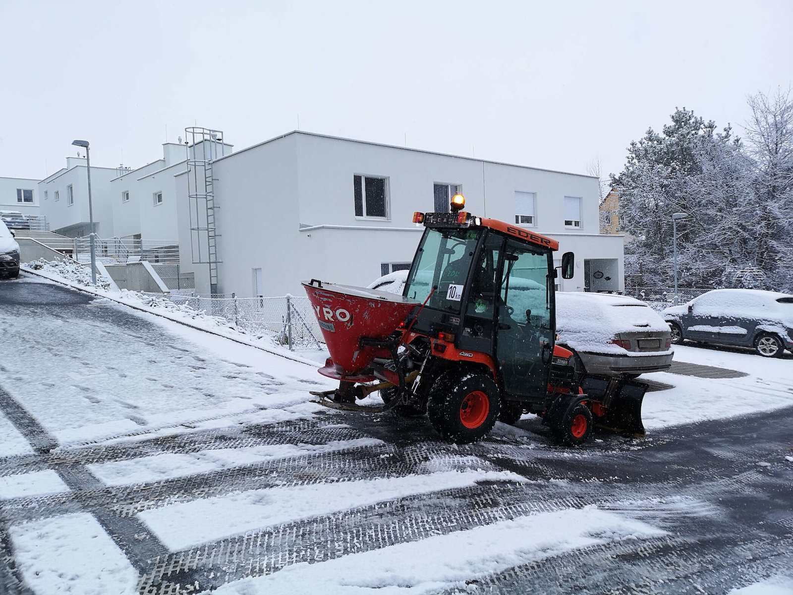 Winterdienst von Gartenpflege RIEDL Patrick